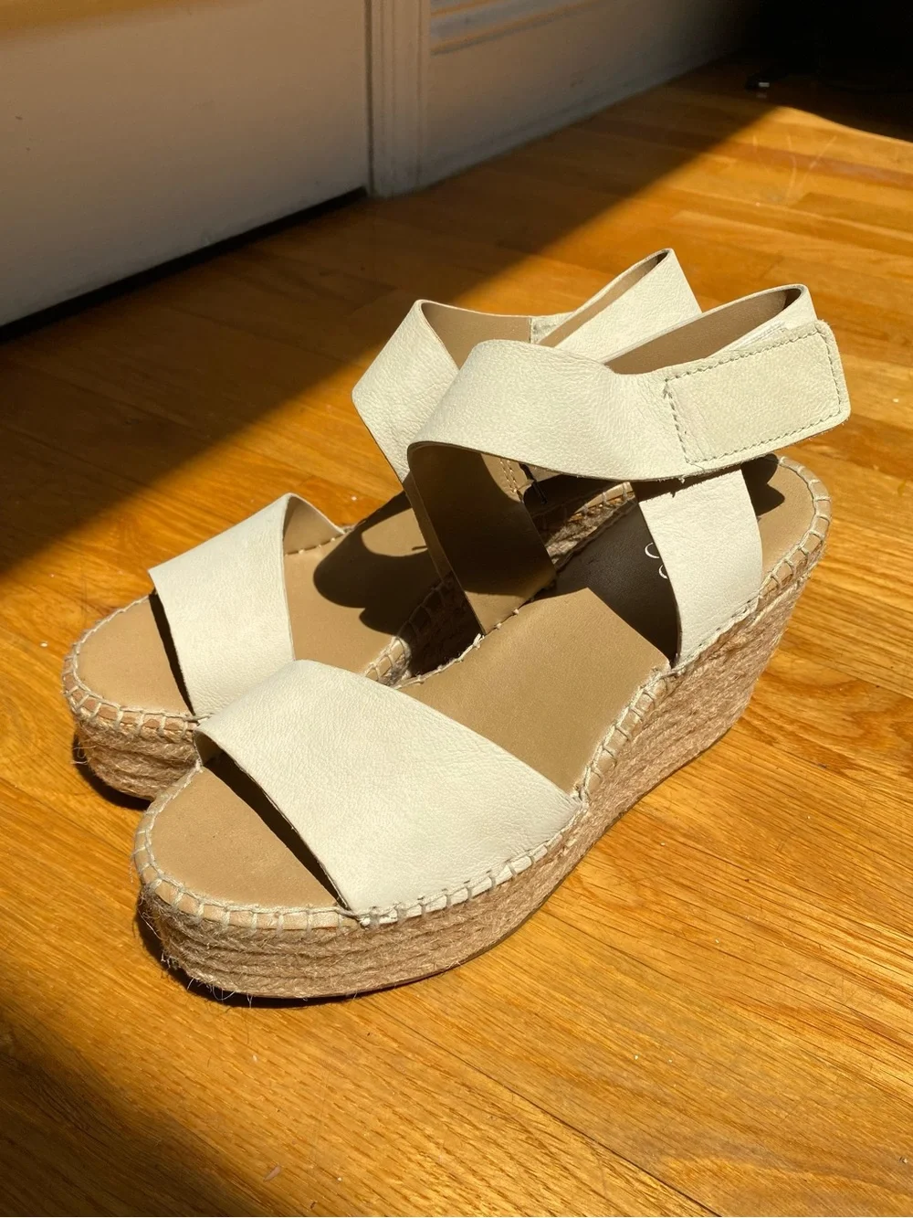 Franco Sarto Cream Bone Leather Ankle Strap Platform Wedges Size 7.5